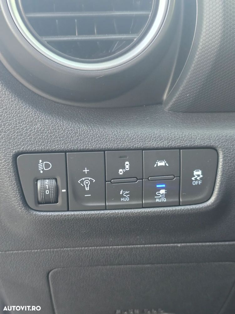Hyundai KONA 204CP Luxury+ - 19