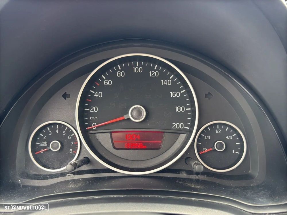 VW Up! 1.0 White - 12