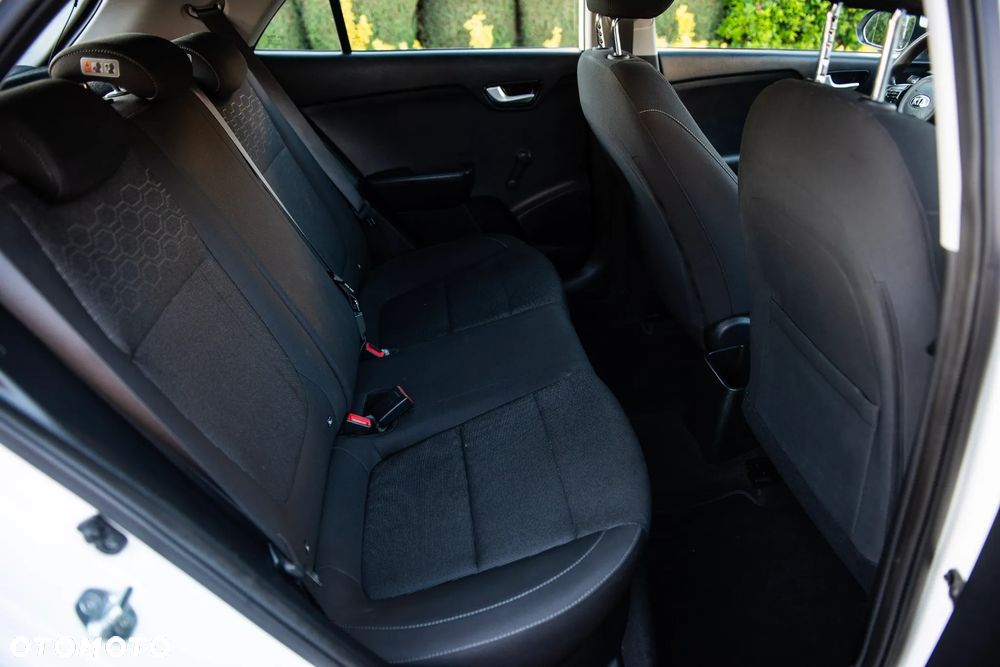 Kia Rio 1.2 Edition 7 - 35