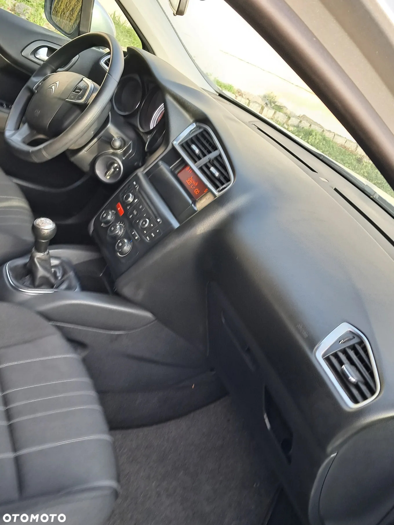 Citroën C4 HDi 115 Exclusive - 9