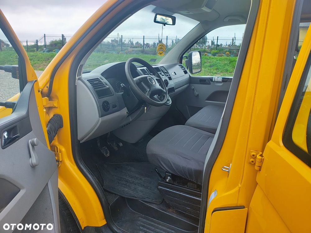 Volkswagen T5 - 11