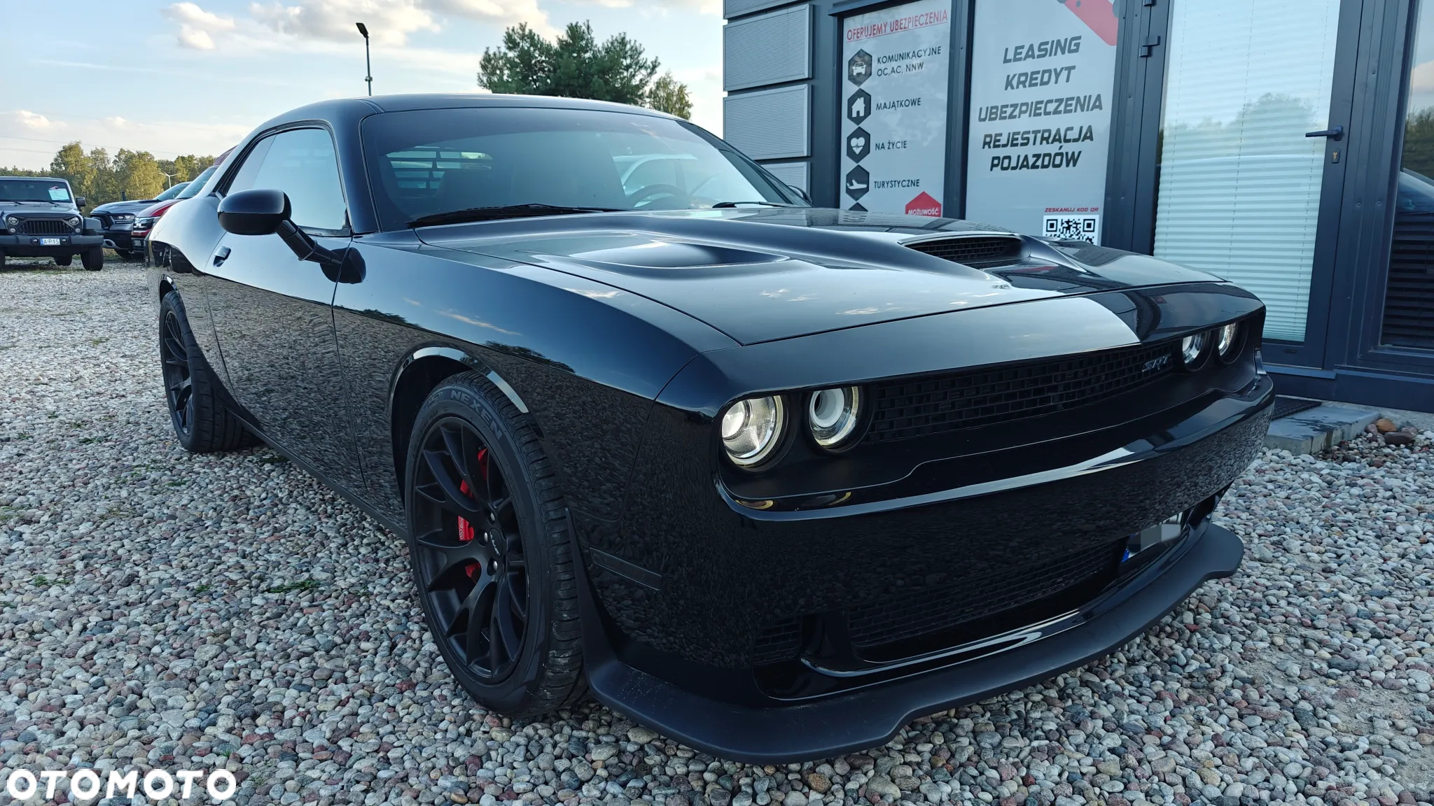 Dodge Challenger - 10