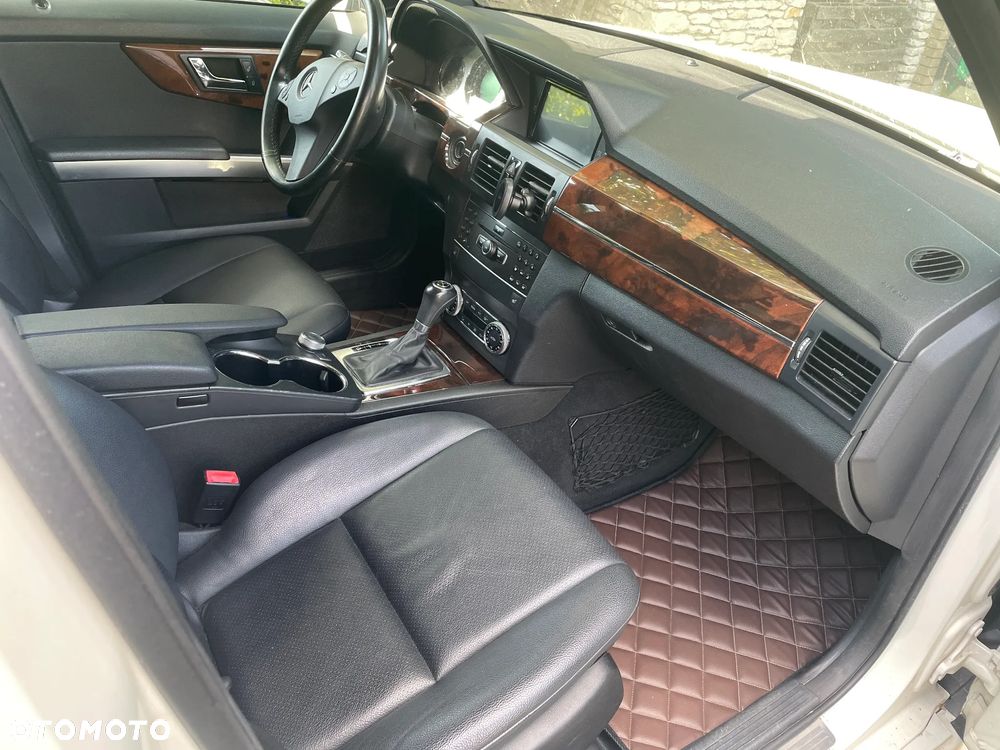 Mercedes-Benz GLK 350 4Matic 7G-TRONIC - 11