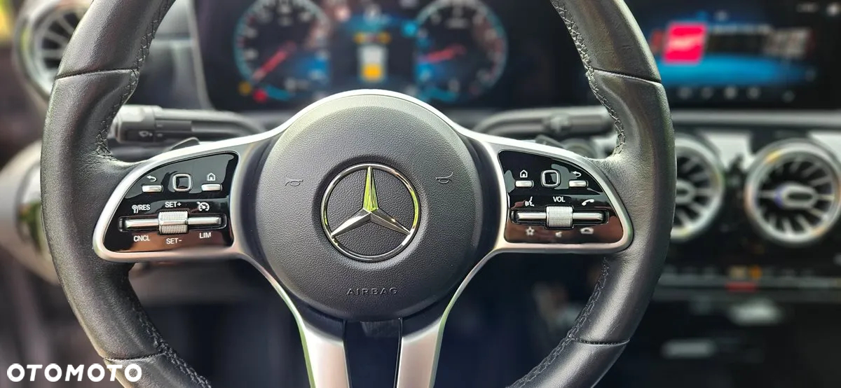 Mercedes-Benz Klasa A 200 Progressive 7G-DCT - 18