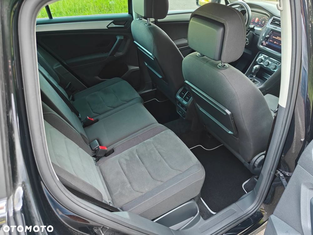 Volkswagen Tiguan - 31
