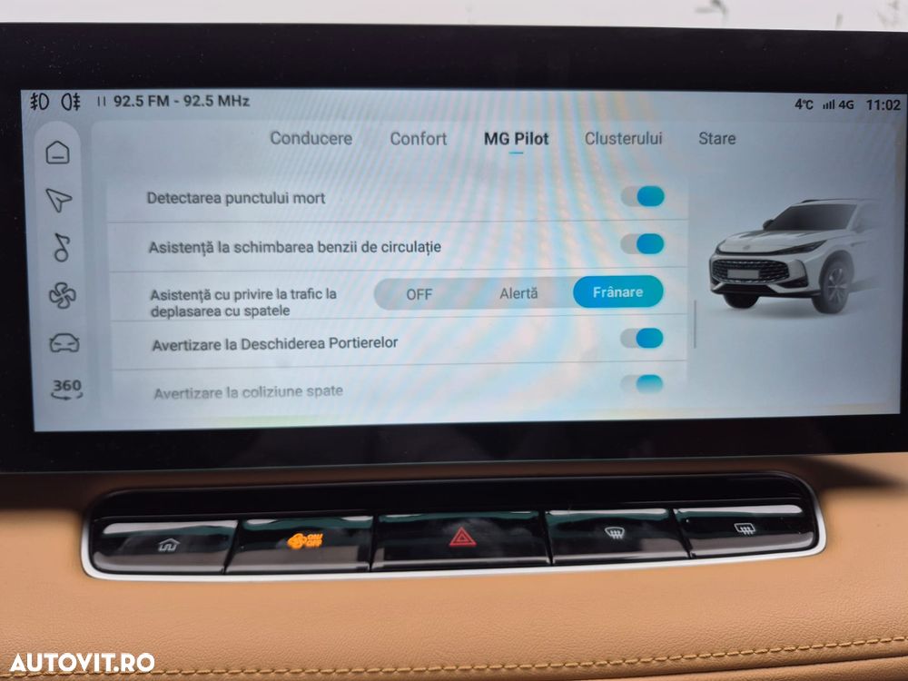 MG HS HEV Luxury - 28