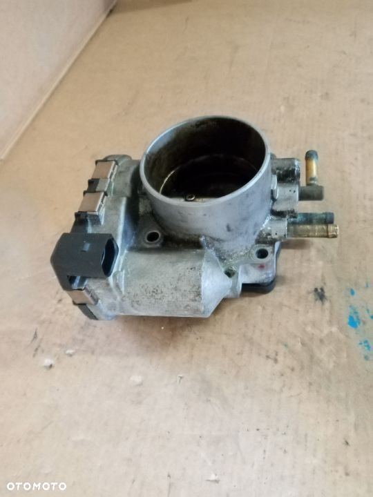 Przepustnica powietrza Audi A6 C5 2.4 078133062B 0280750030 - 4