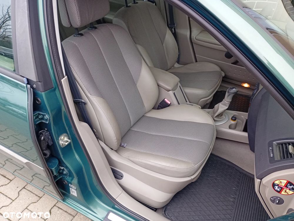 Renault Megane 1.6 Privilege - 9