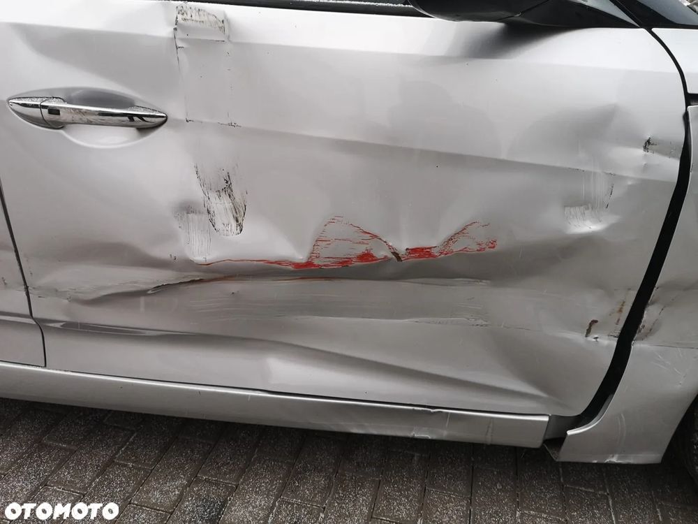 Hyundai Veloster 1.6 GDI Premium - 18