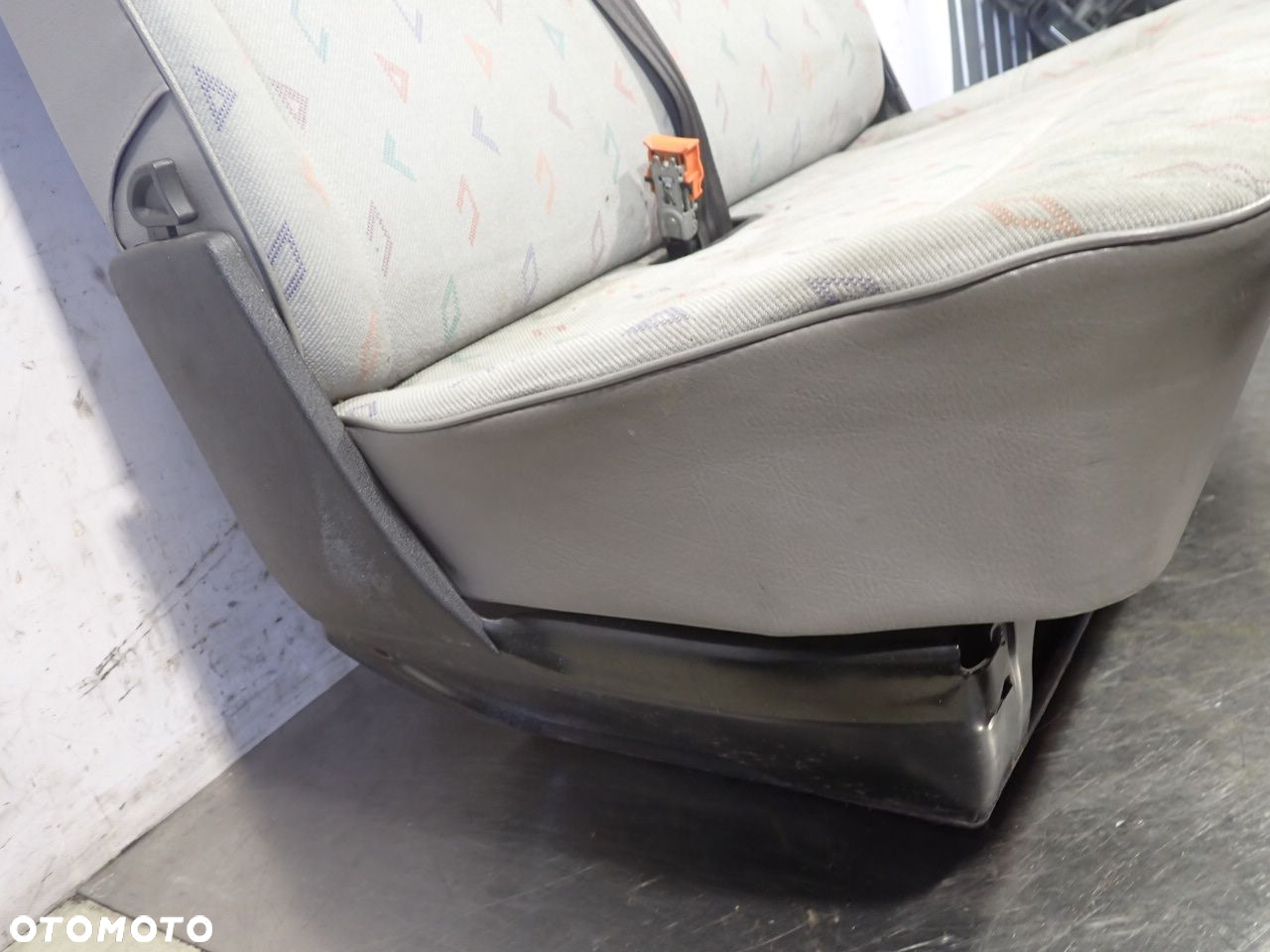 FOTEL PASAŻERA BLIŹNIAK VOLKSWAGEN T4 TRANSPORTER 1.9 - 9