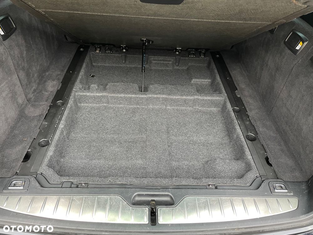 BMW Seria 5 530d xDrive - 22