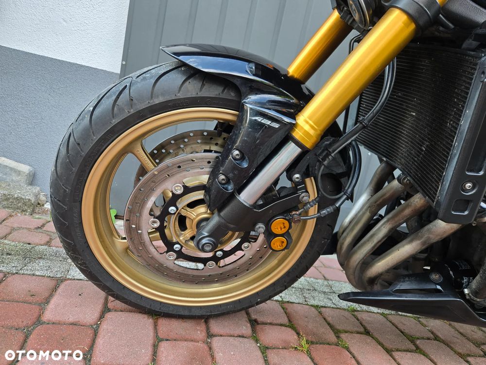 Yamaha FZ8 - 18