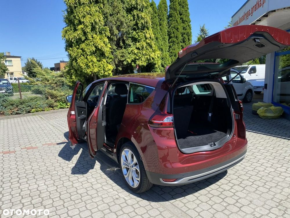 Renault Grand Scenic - 26
