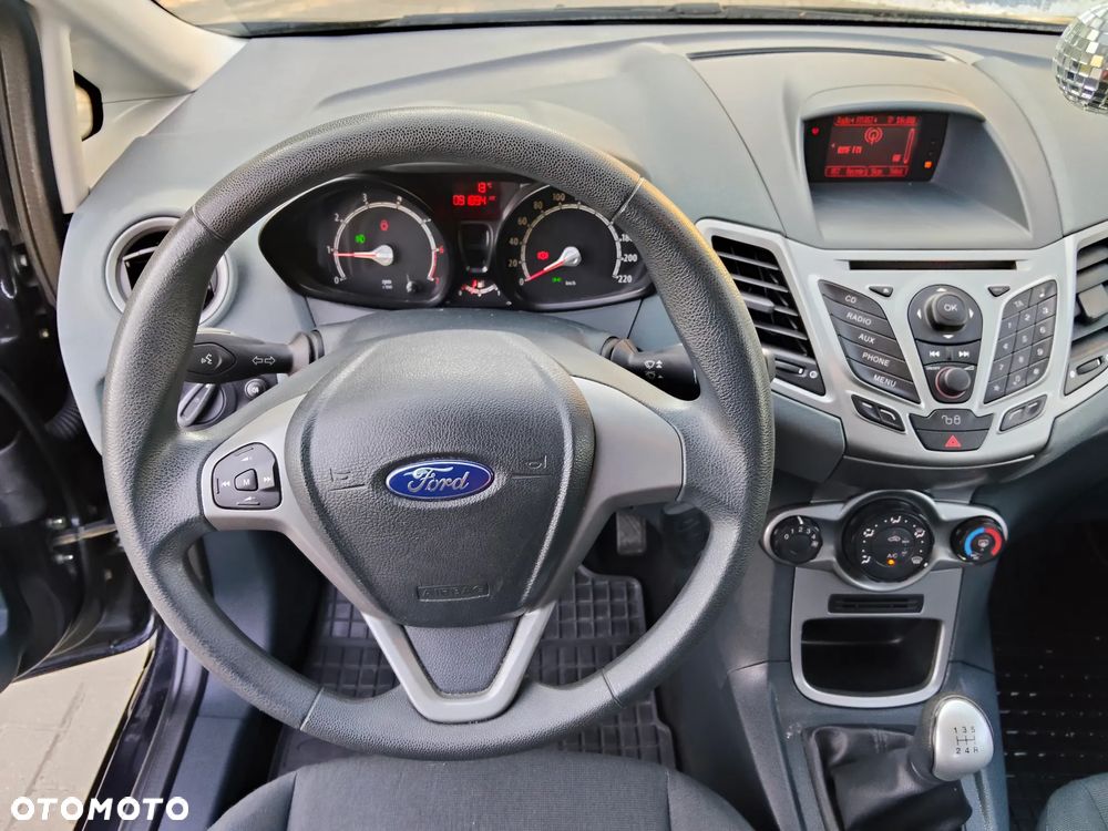 Ford Fiesta 1.25 Ambiente - 28