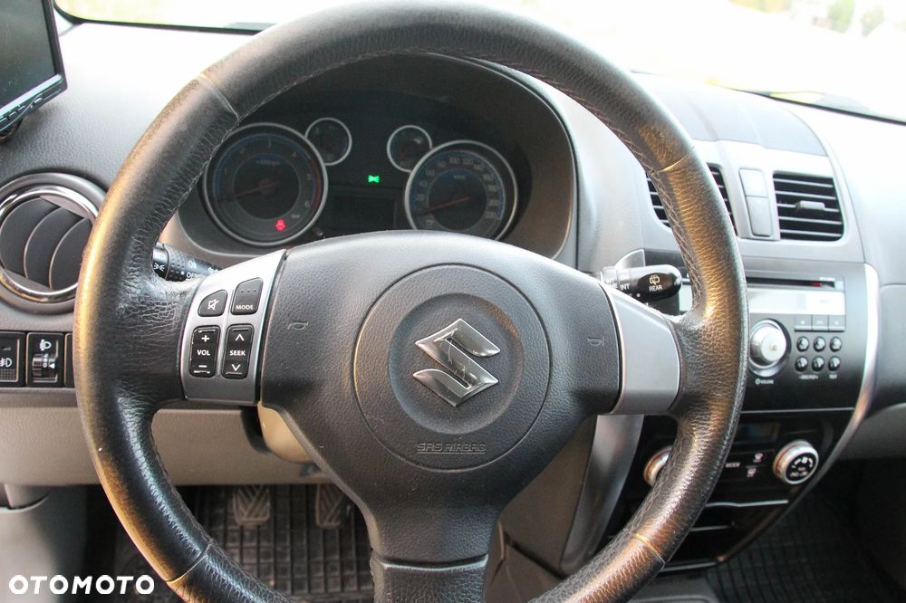 Suzuki SX4 2.0 DDiS 4x2 Comfort - 11