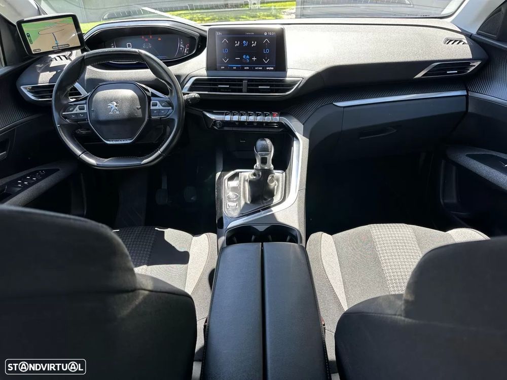Peugeot 3008 - 31