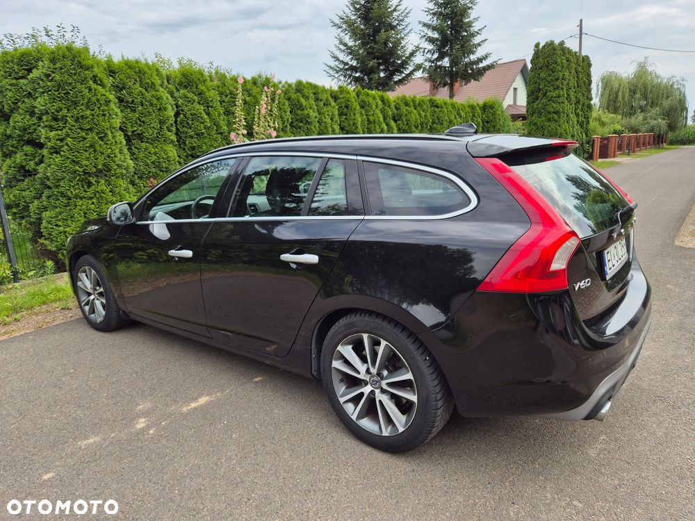 Volvo V60 D3 Drive-E R-Design Momentum - 14