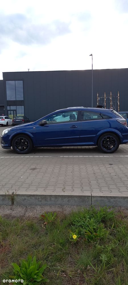 Opel Astra III GTC 1.6 Sport Easytronic - 4