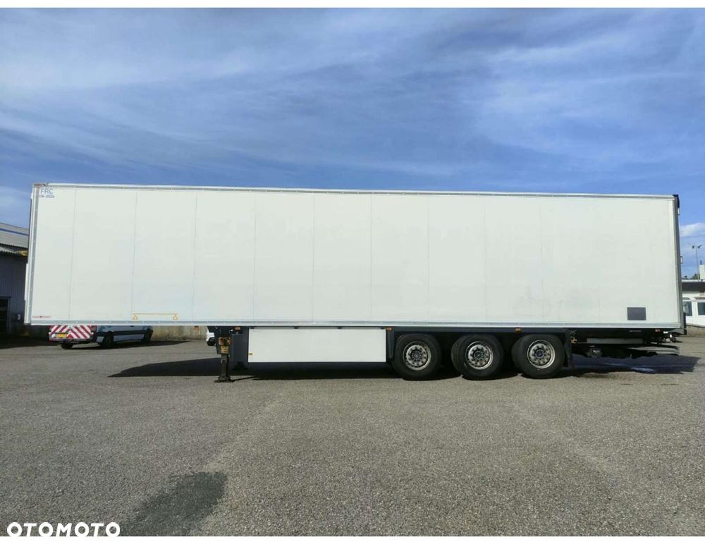 Schmitz Cargobull SKO FP 45 ThermoKing SLXi Spectrum Multitemp with Taillift - 3