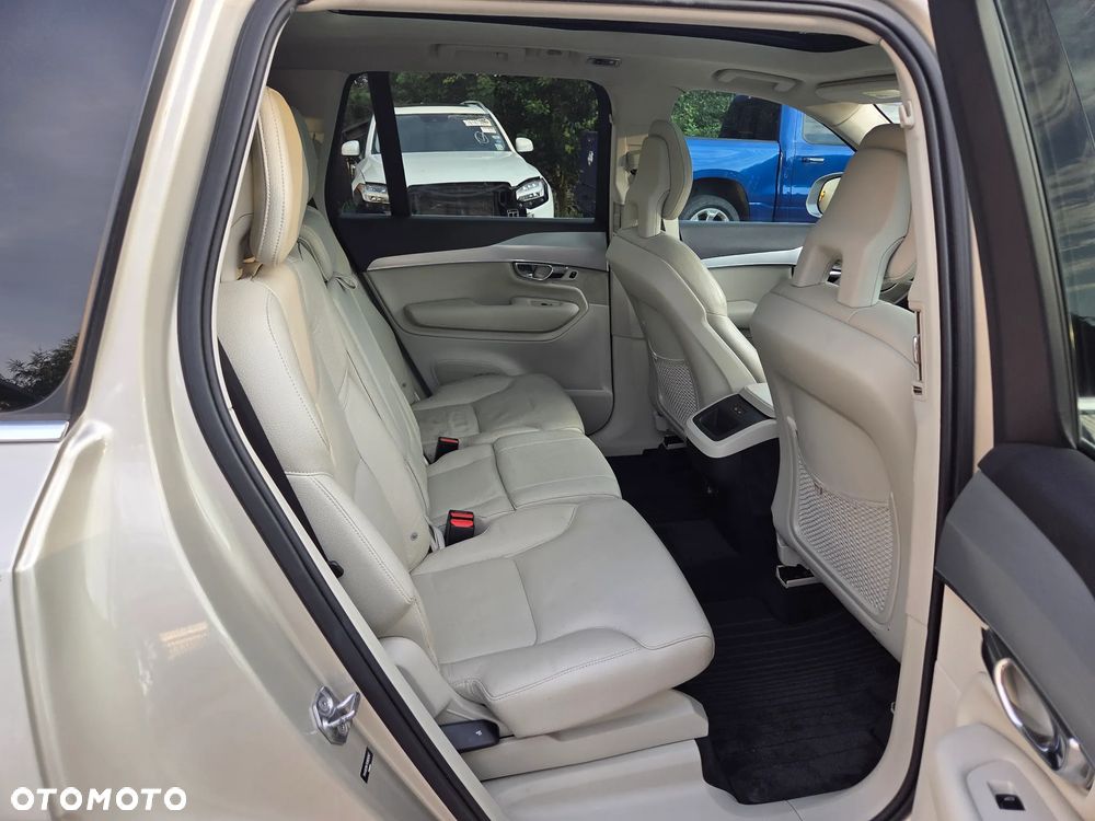 Volvo XC 90 T5 AWD Momentum - 13