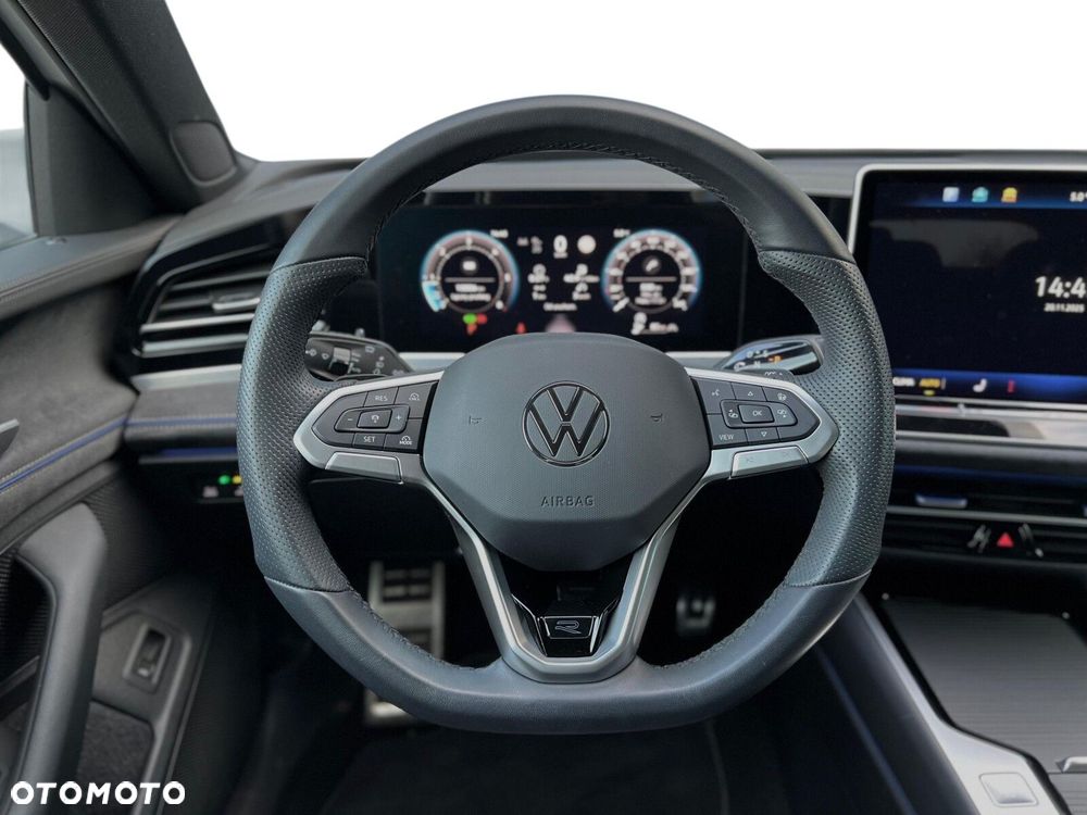 Volkswagen Passat - 26