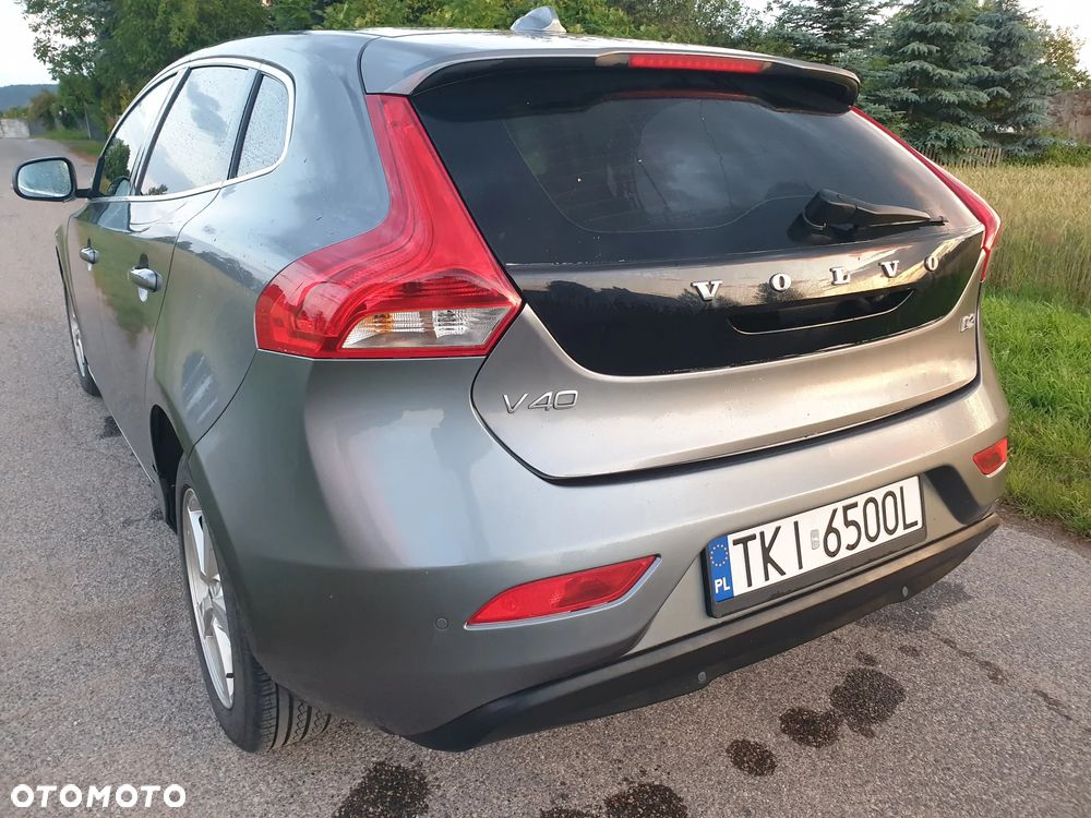 Volvo V40 D2 - 2