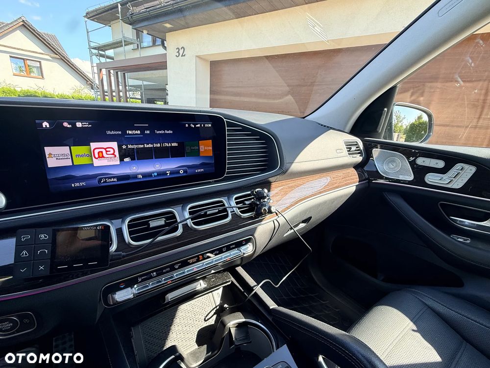 Mercedes-Benz GLS - 24