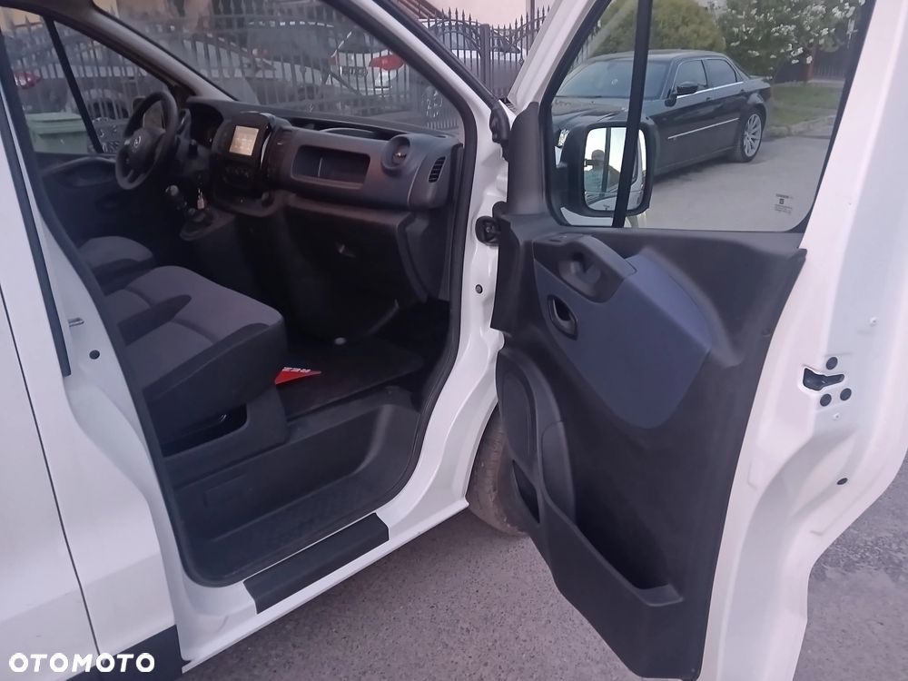 Opel Vivaro - 13