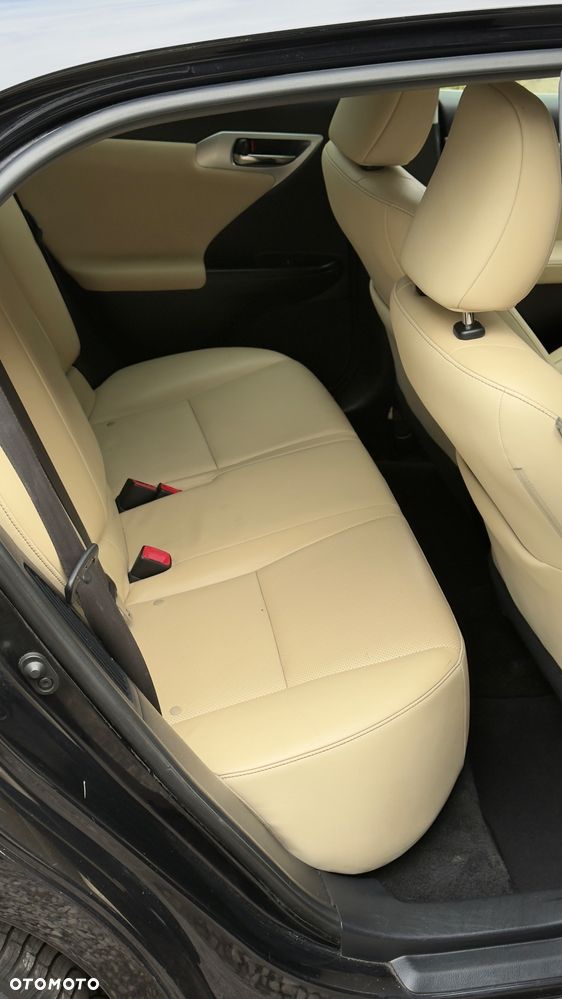 Lexus CT 200h Elegance - 14