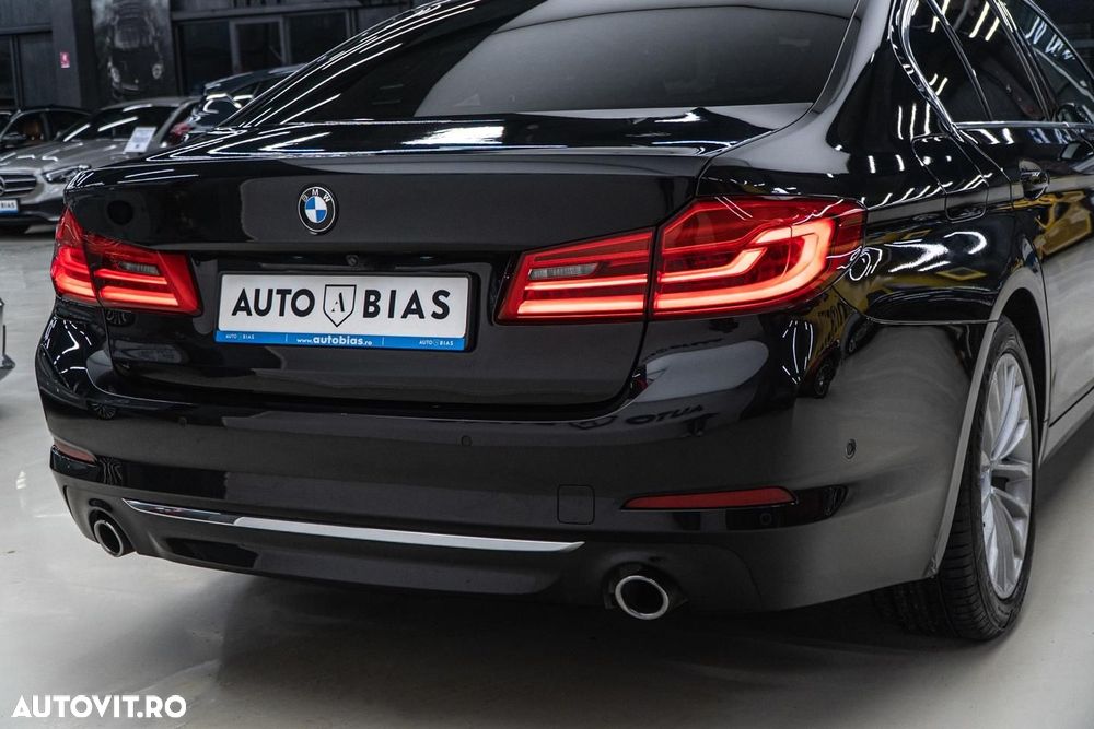 BMW Seria 5 530e iPerformance Aut. Luxury Line - 14