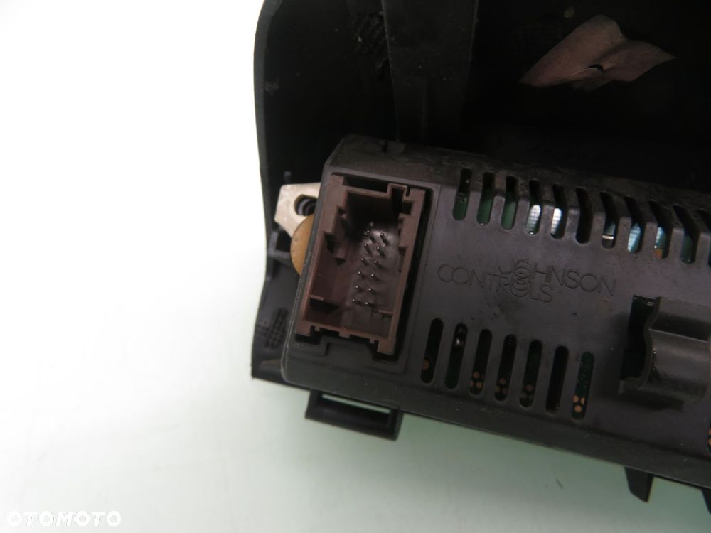 WYŚWIETLACZ PEUGEOT 307 96524732XT - 2