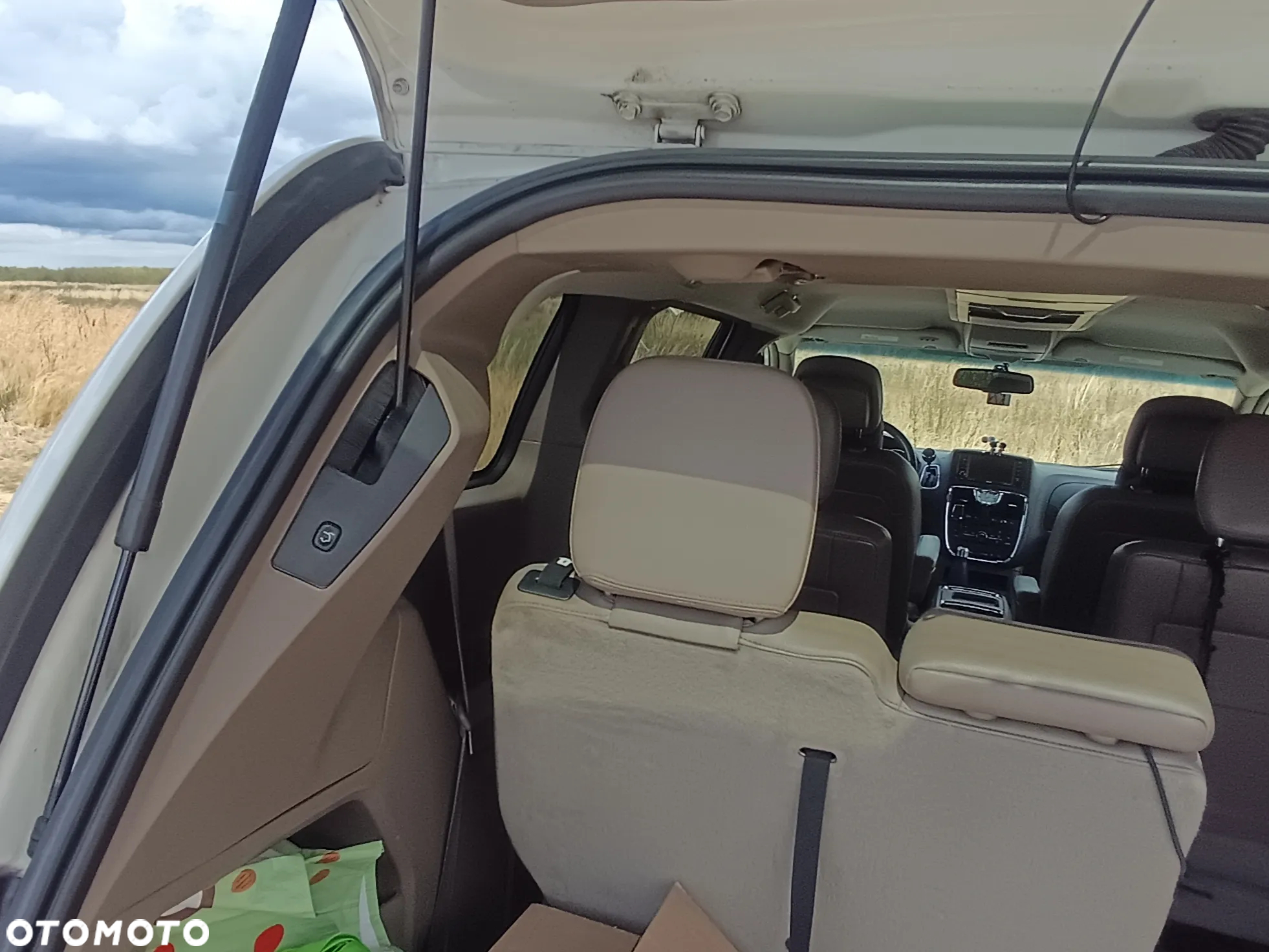 Chrysler Town & Country 3.6 Touring - 28