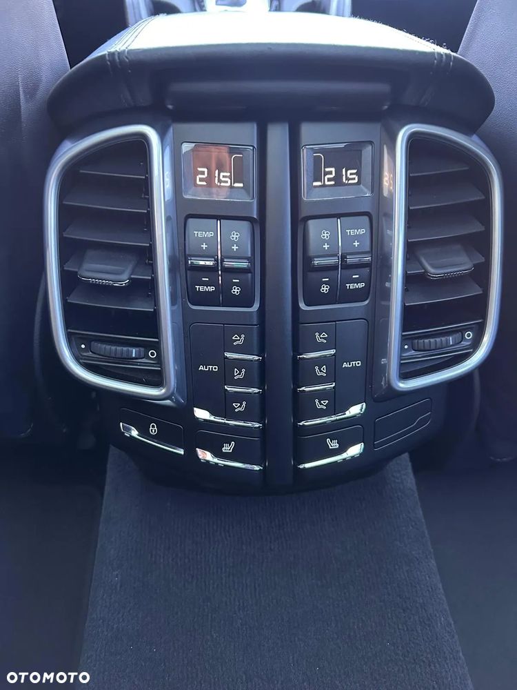 Porsche Cayenne Diesel - 10