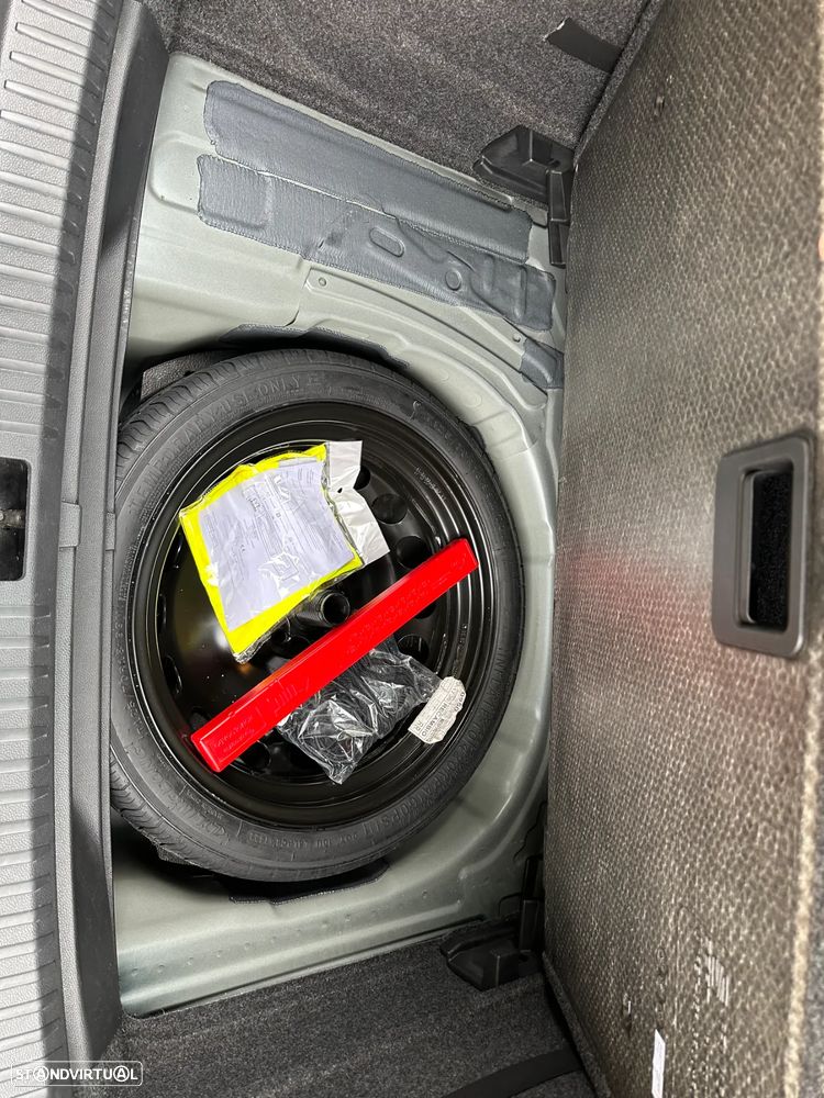 SEAT Arona 1.0 TSI FR - 22