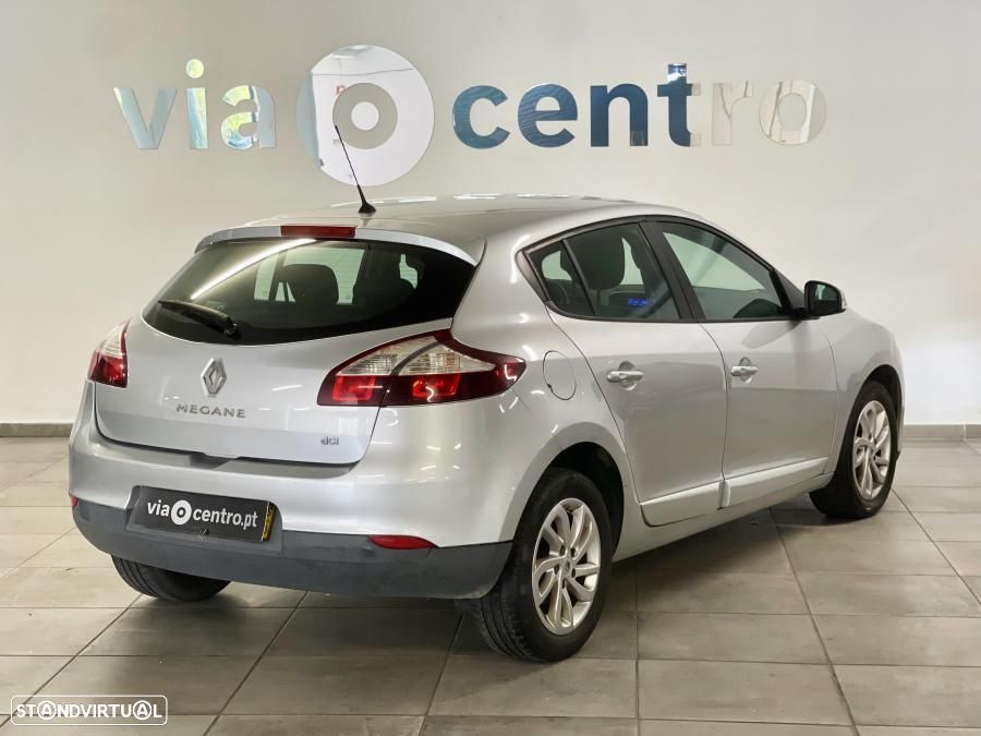 Renault Mégane 1.5 dCi Confort SS - 4