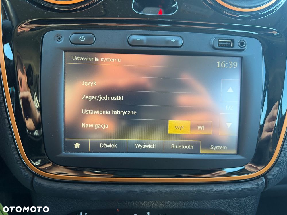 Dacia Dokker TCe 115 Stepway Celebration - 18