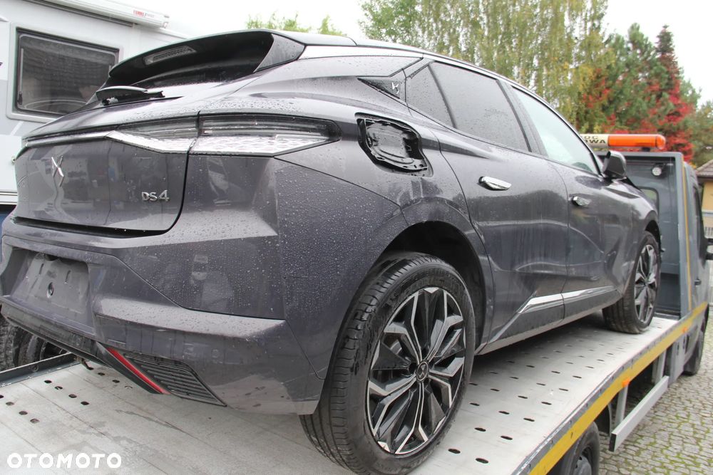 DS Automobiles DS 4 1.2 PureTech Étoile Nappa