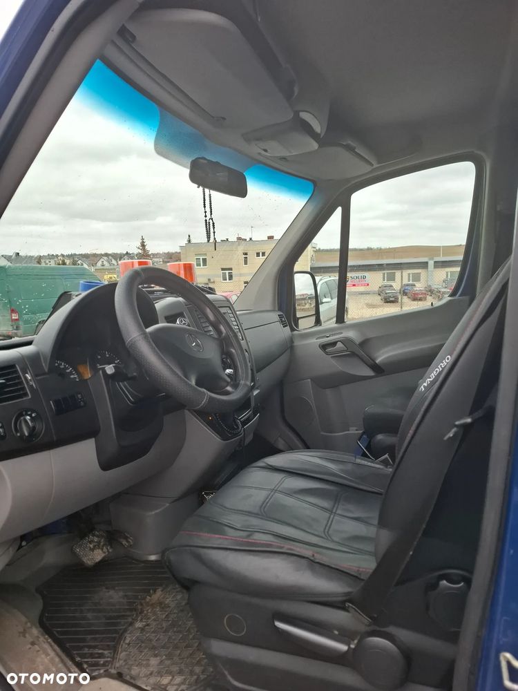 Mercedes-Benz SPRINTER - 11
