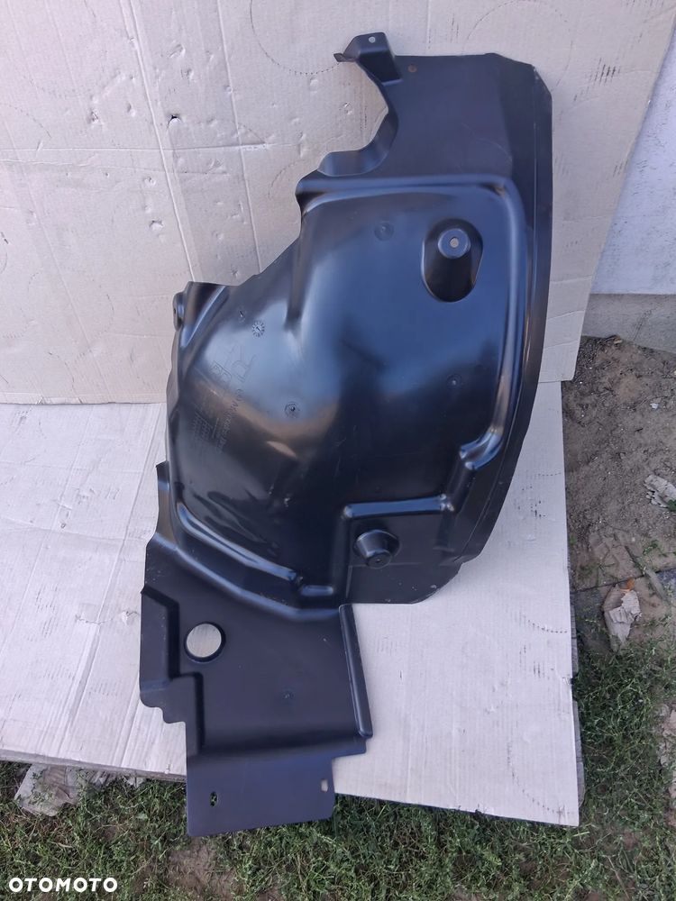Nadkole przednie prawe tylna czesc MERCEDES W213 W238 A2386911800