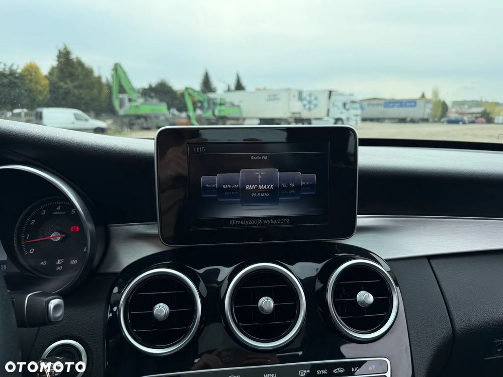 Mercedes-Benz Klasa C 180 7G-TRONIC Exclusive - 20