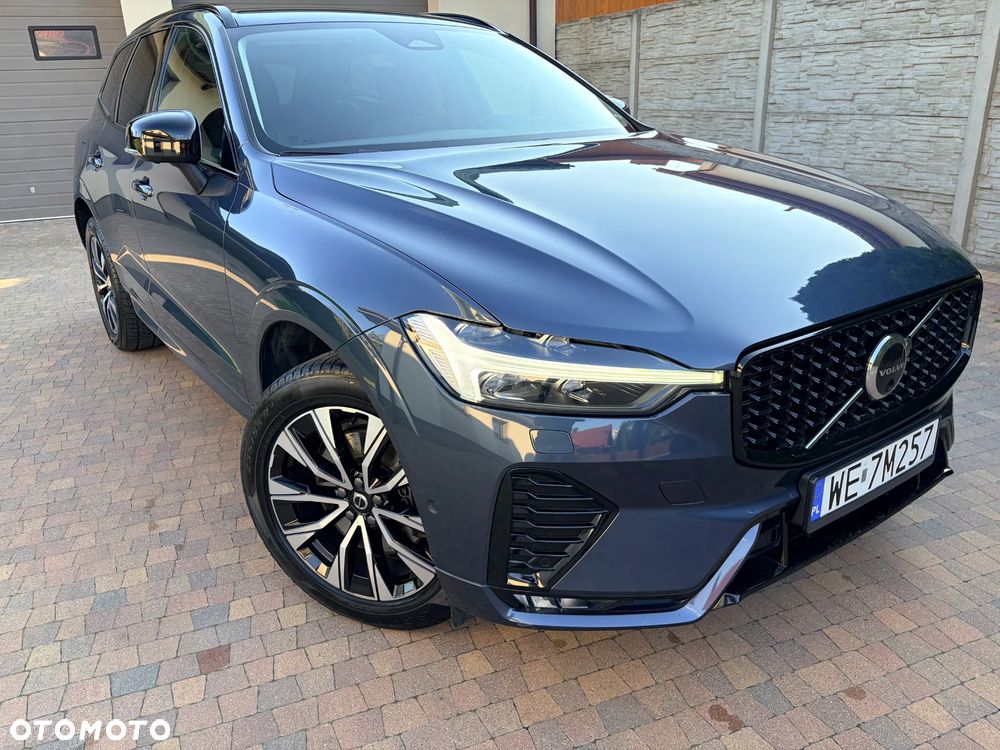 Volvo XC 60 B5 B AWD Ultra Dark - 2