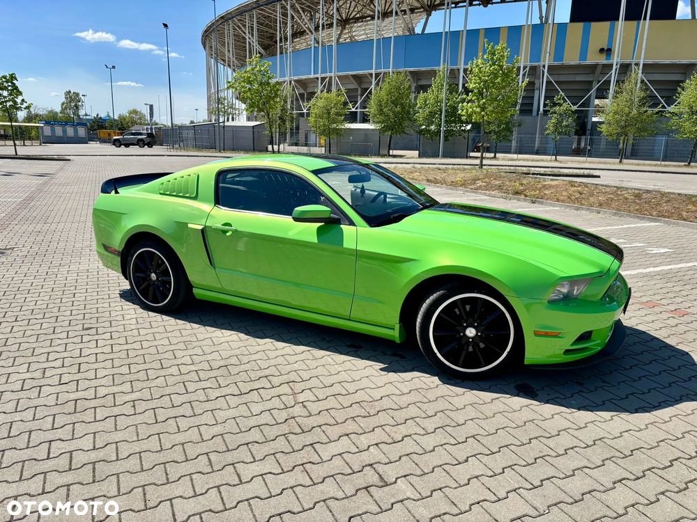 Ford Mustang 3.7 V6 Premium - 18