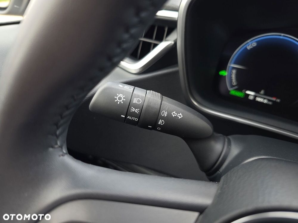 Toyota Corolla 1.8 Hybrid Style - 28