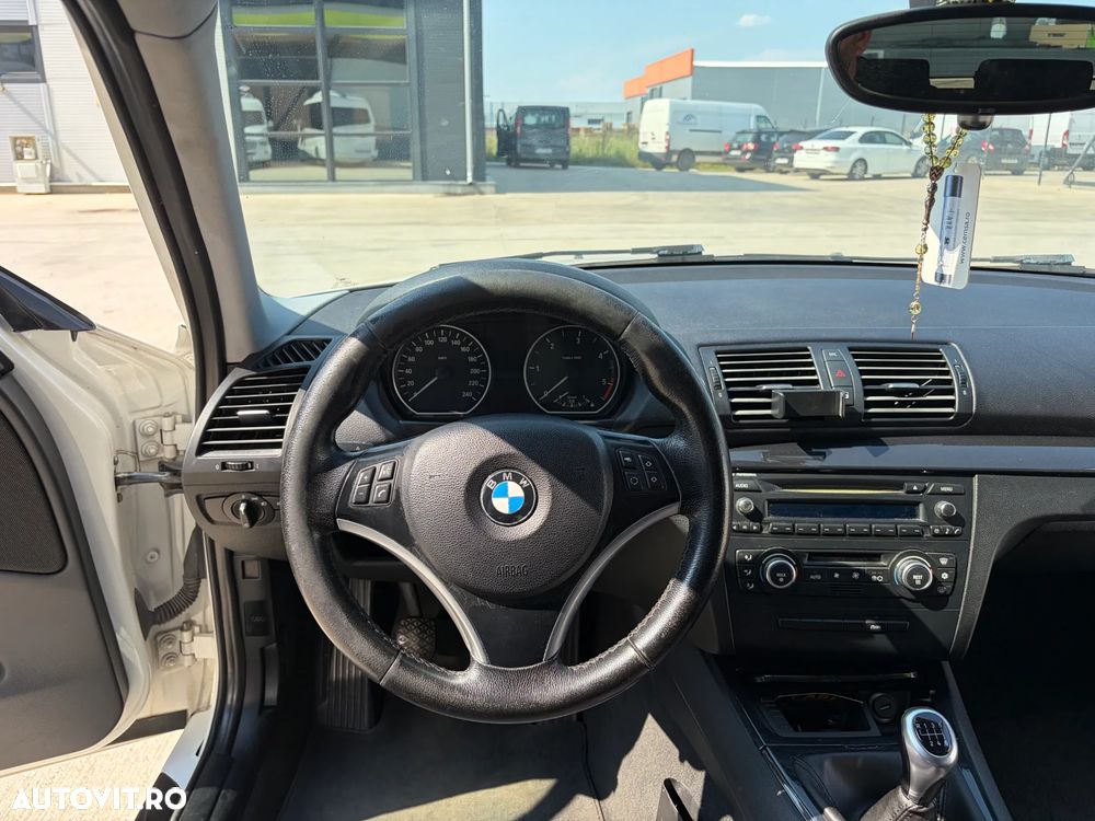 BMW Seria 1 118d - 10