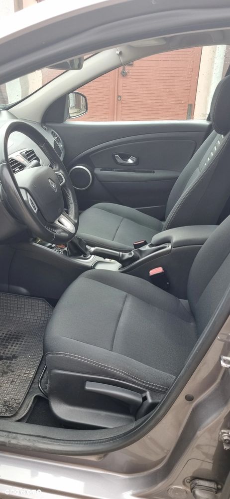 Renault Fluence 1.6 16V Color Edition - 8