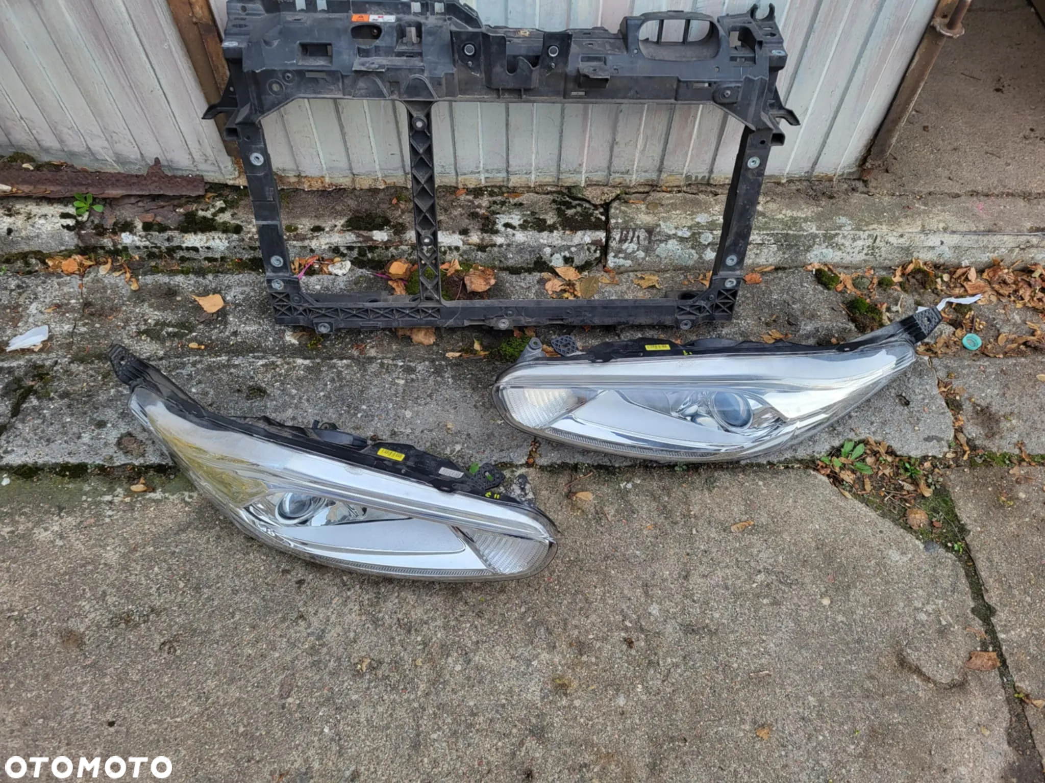 Ford Fiesta MK7 Lift ST 13r- zderzak maska pas błotnik lampy - 7