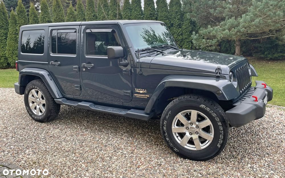 Jeep Wrangler 3.6 Unlim Sahara - 17