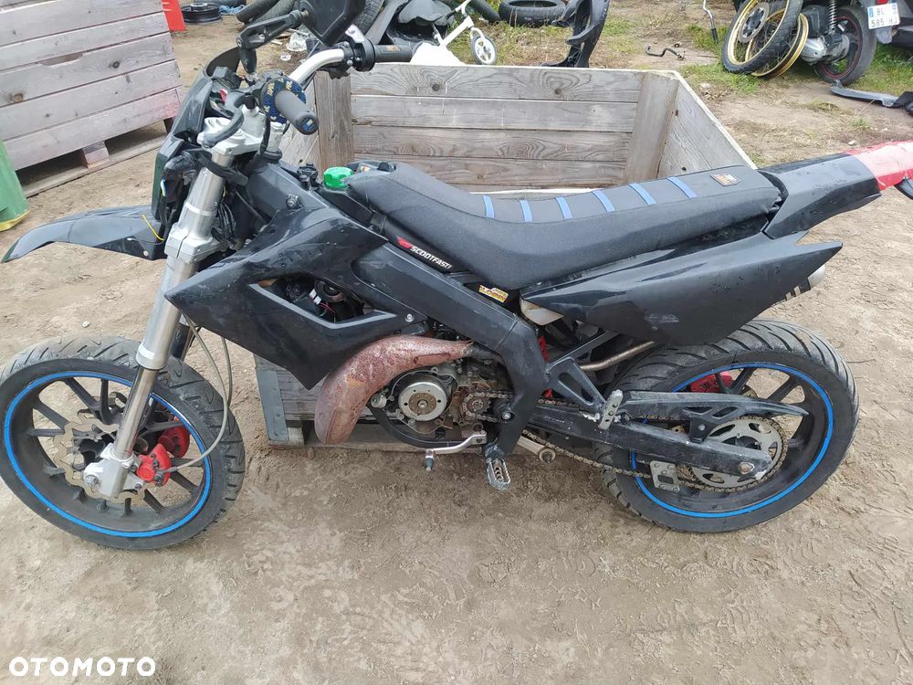 Derbi Senda 50 cały na części silnik lampa czasza błotnik lagi - 3