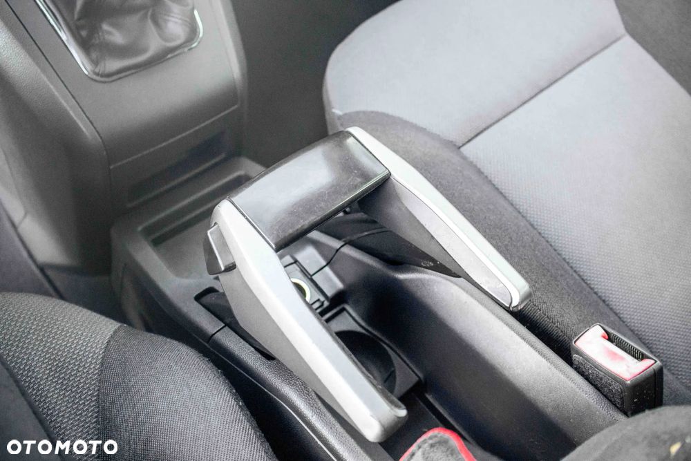 Opel Zafira 1.6 Sport - 22