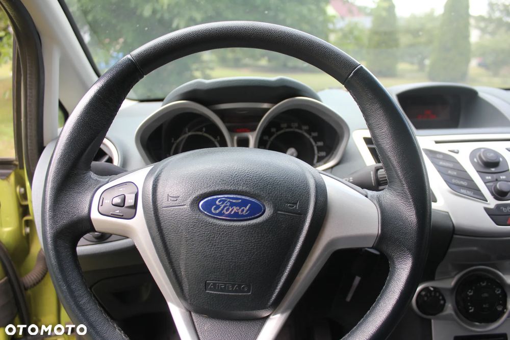 Ford Fiesta - 8